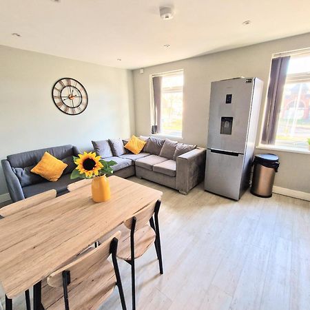 Central Reading Modern 3Br Flat - Walk To Station And High Street المظهر الخارجي الصورة