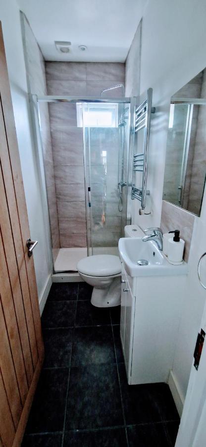 Central Reading Modern 3Br Flat - Walk To Station And High Street المظهر الخارجي الصورة