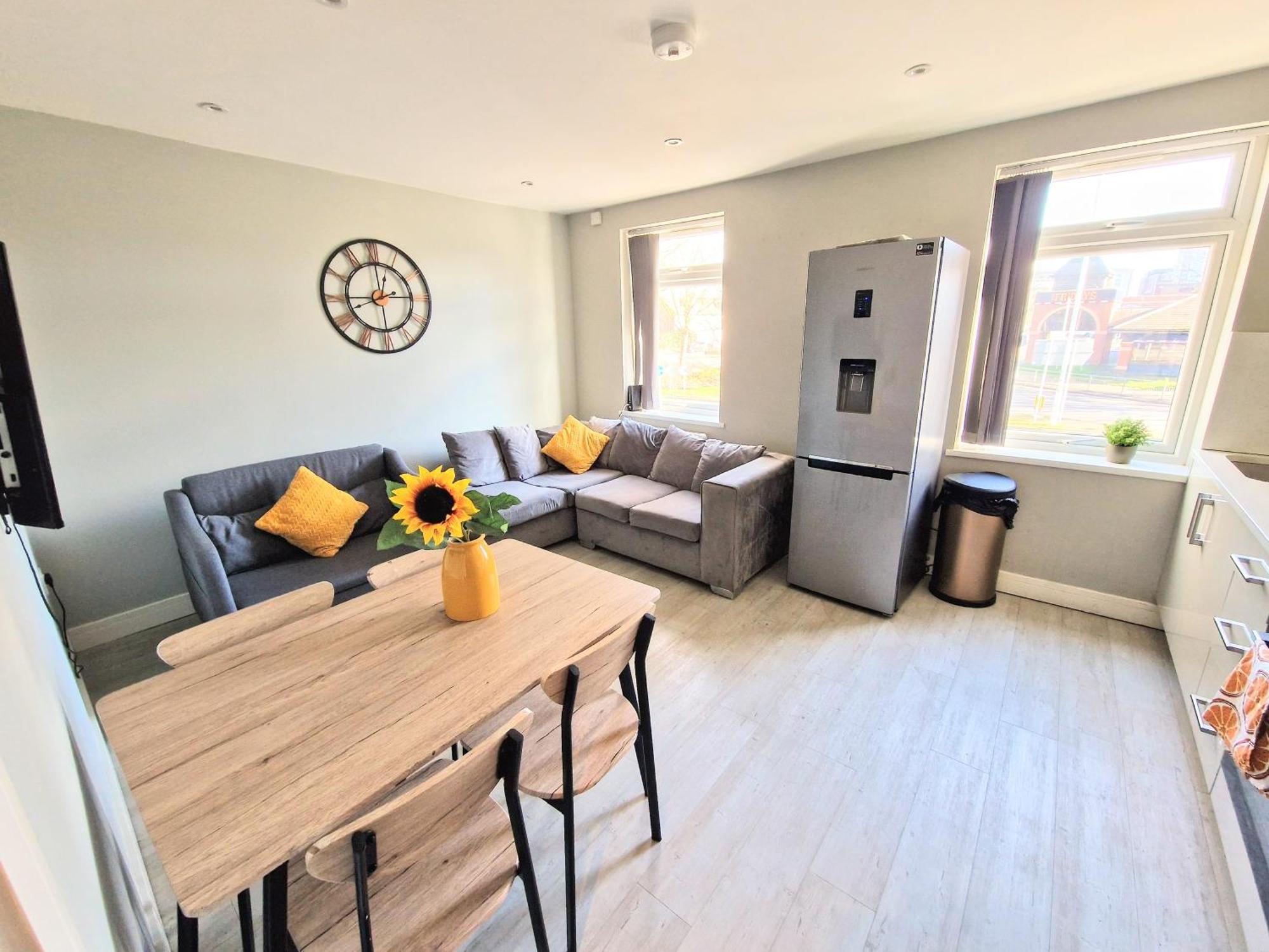 Central Reading Modern 3Br Flat - Walk To Station And High Street المظهر الخارجي الصورة